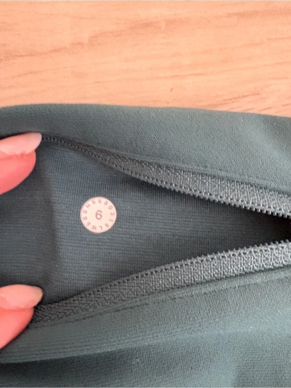 lululemon athletica Forest Green Workout Leggings - Picture 3 of 3